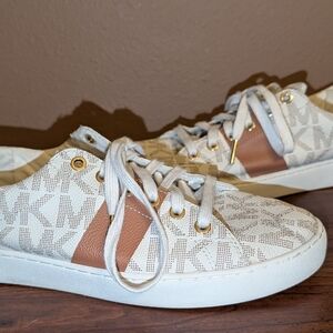 Michael Kors Women's Cream and Tan Sneakers